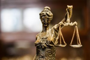 ¿Son los juzgados especializados en violencia de género una herramienta efectiva?